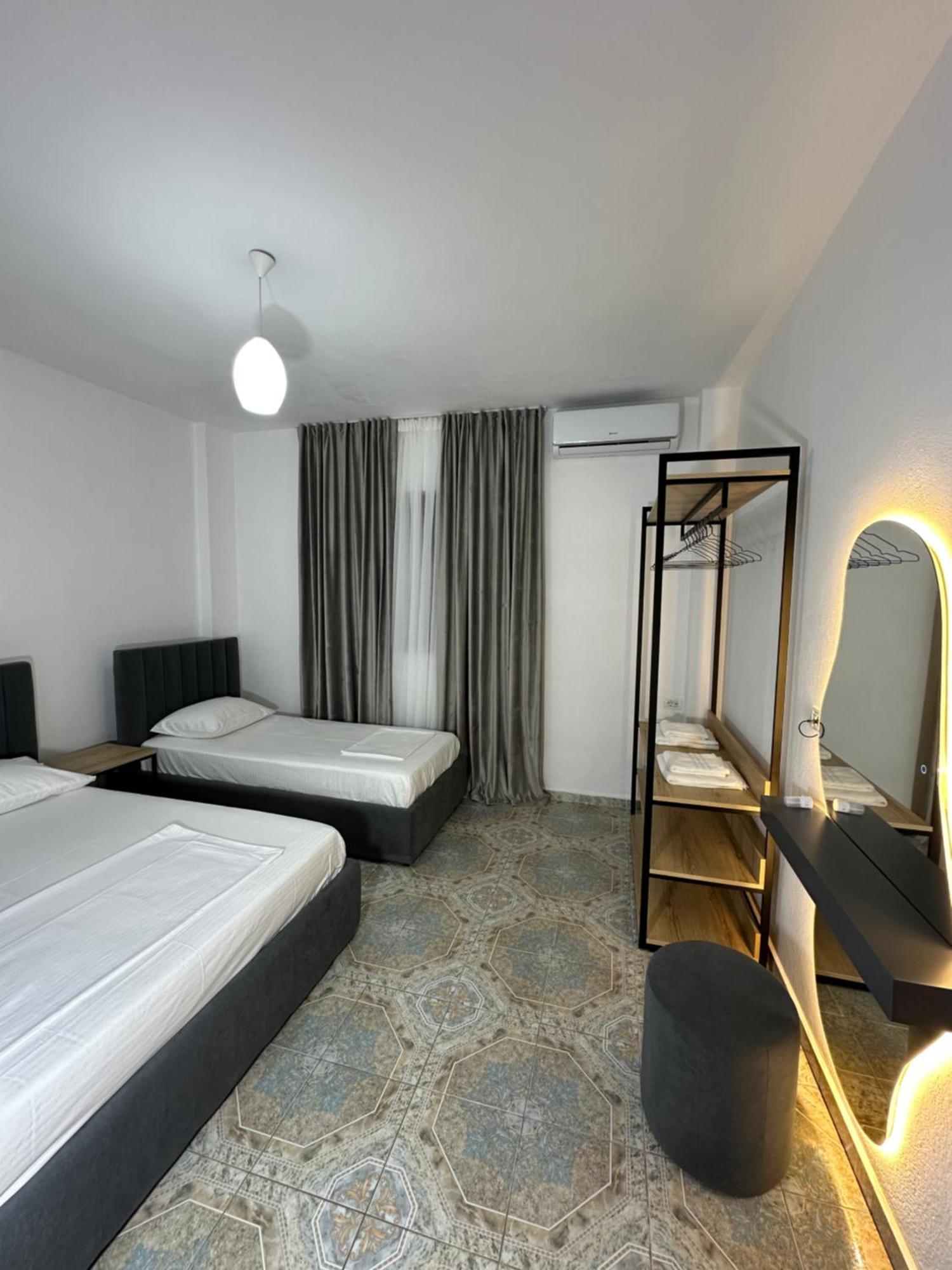 Guesthouse Xhuliano Ksamil Bagian luar foto